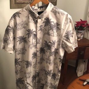 Men’s casual shirt